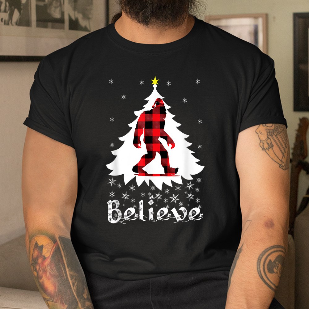 Bigfoot Santa Christmas Funny Quote Believe Red Plaid Shirt Bigfoot Santa Christmas Funny Quote Believe Red Plaid Shirt