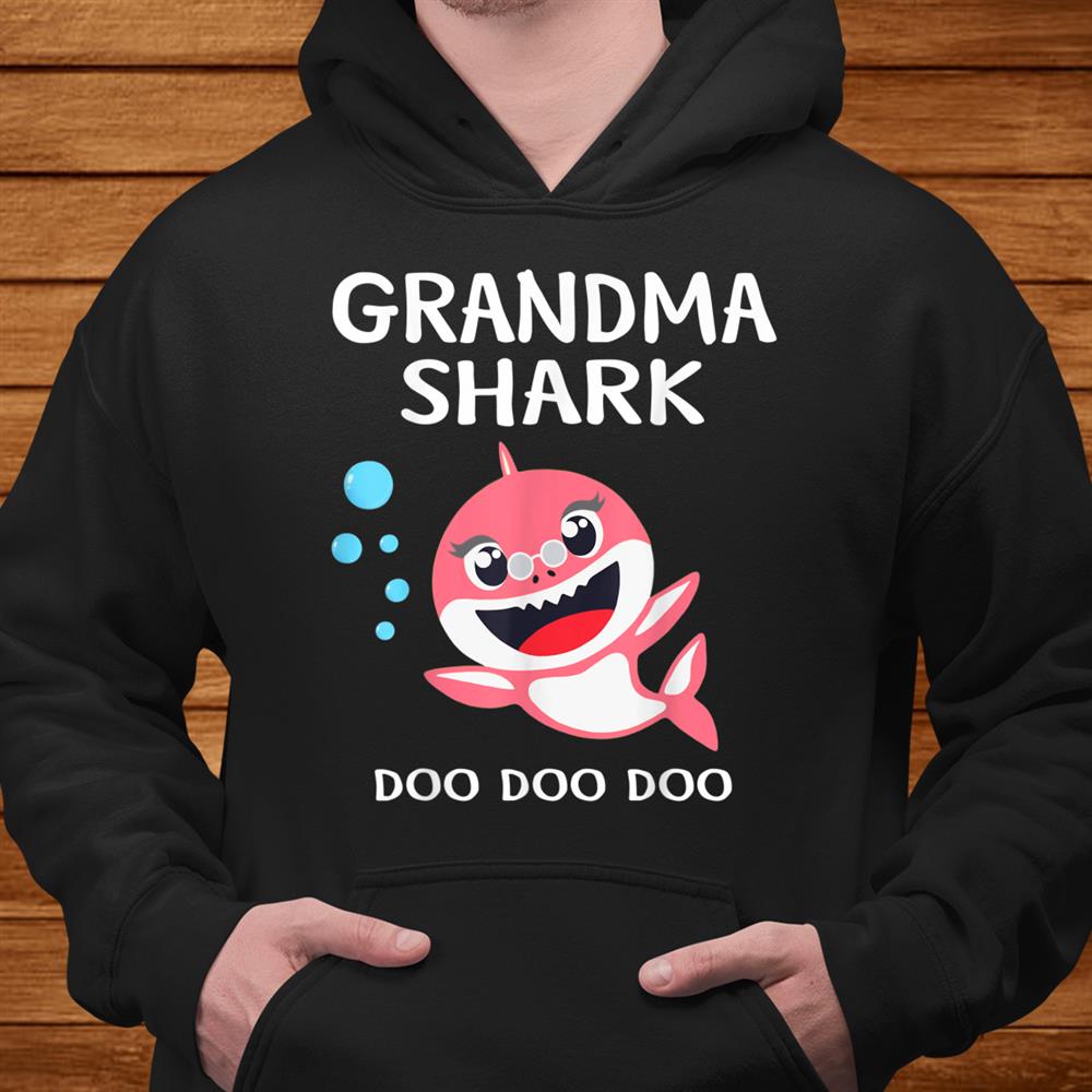 Grandma Shark Shirt Doo Doo Halloween Christmas Shirt Grandma Shark Shirt Doo Doo Halloween Christmas Shirt