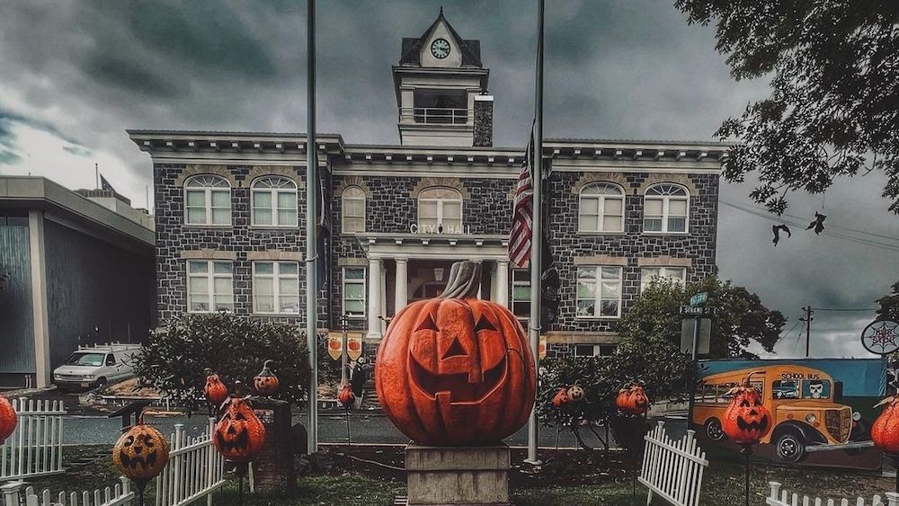 Halloweentown Est 1998 T Shirt 4 Halloweentown Est 1998 T Shirt