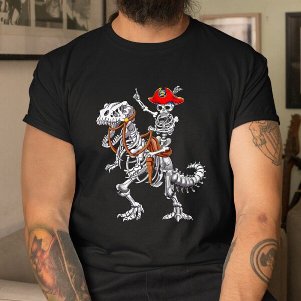 Skeleton Pirate Riding Skeleton Dinosaur Halloween Spooky Shirt