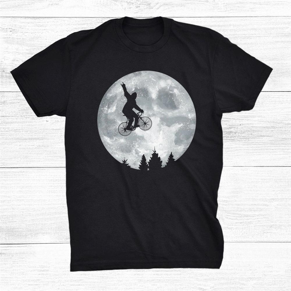 Yeti Riding Moon Bike Halloween Lunar Cycling Bigfoot Shirt Yeti Riding Moon Bike Halloween Lunar Cycling Bigfoot Shirt