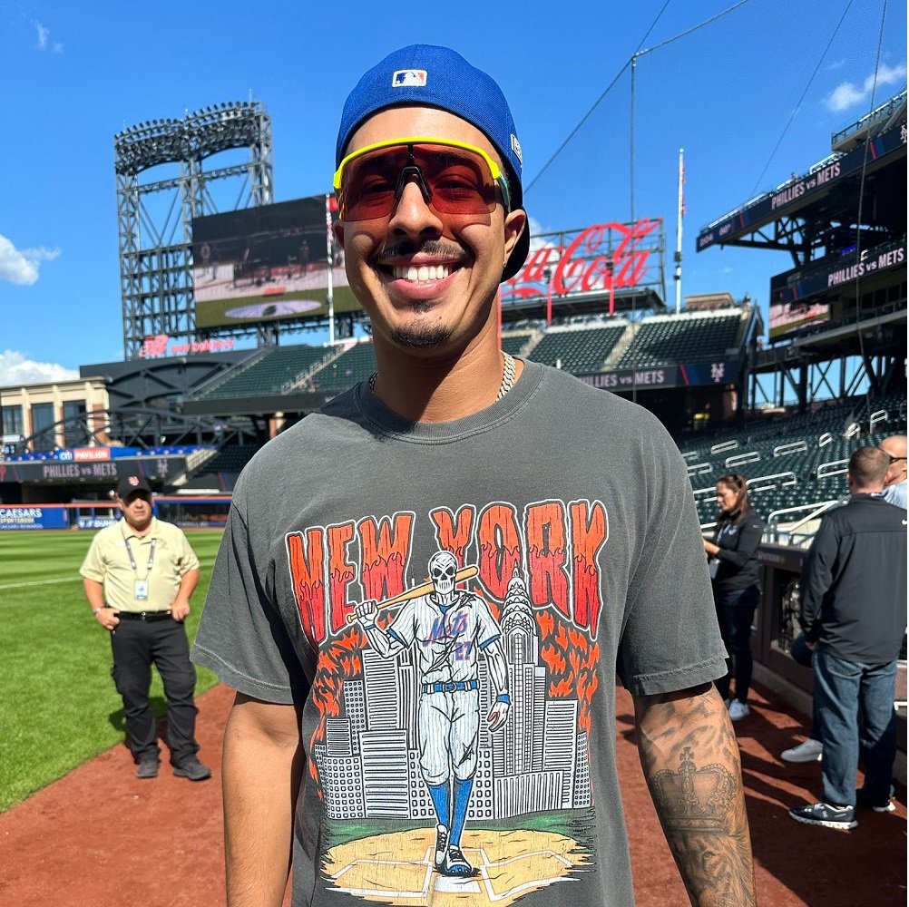 Reed Garrett New York Mets Skull Shirt 8 Reed Garrett wore New York Mets Skull Shirt