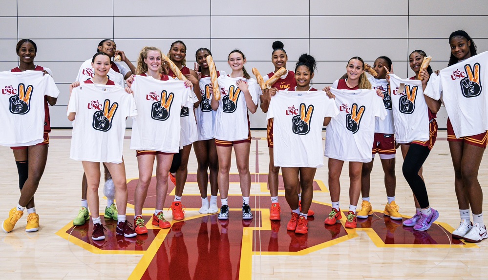 Travis Scott Fight On OUI USC Women’s Basketball T Shirt 8 USC Trojans women's basketball team