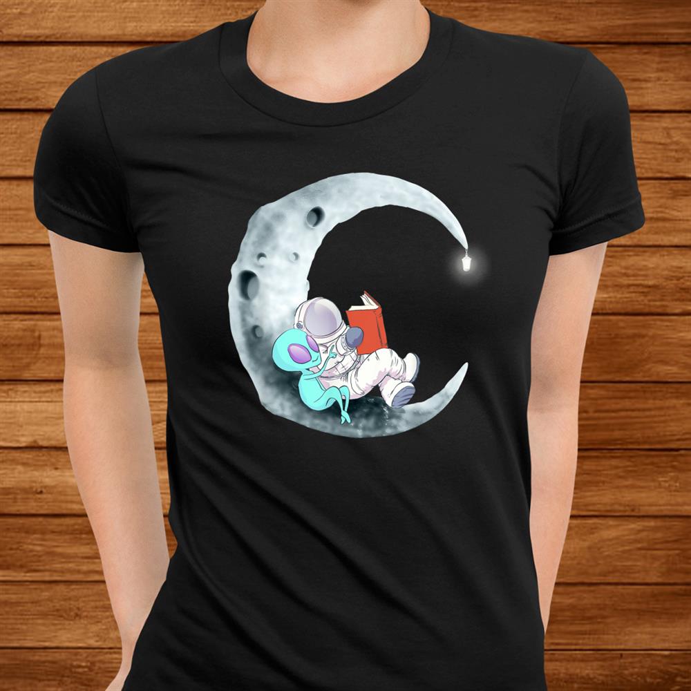 Alien Astronaut Reading Books In Space Shirt Alien Astronaut Reading Books In Space Shirt