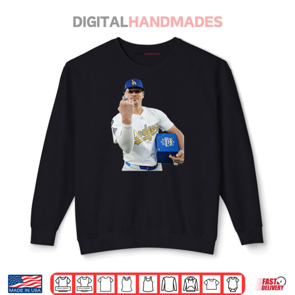 Los Angeles Dodgers Kike Hernandez Ring Middle Finger Shirt 1 Sweatshirt Los Angeles Dodgers Kike Hernandez Ring Middle Finger Shirt