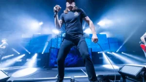 Brad Arnold of 3 Doors Down Diagnosed with Stage 4 Cancer