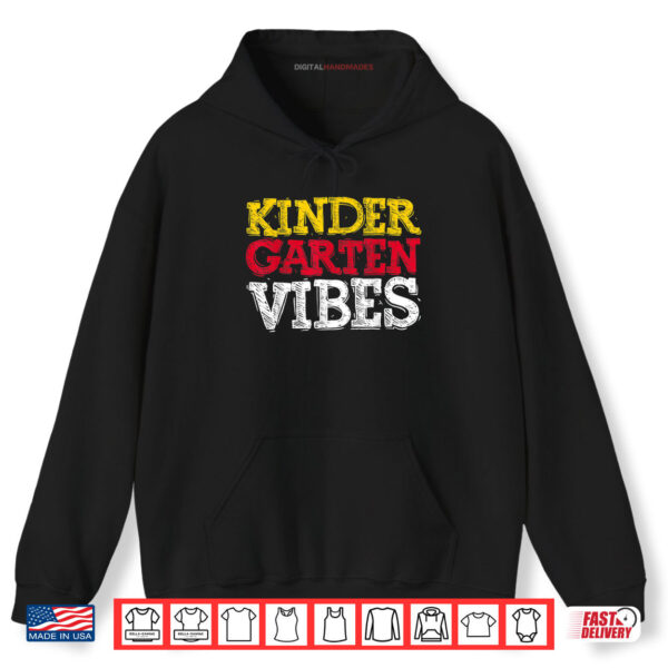 Hoodie Kinder Garten Vibes Retro Back To School Shirt digitalhandmades.com